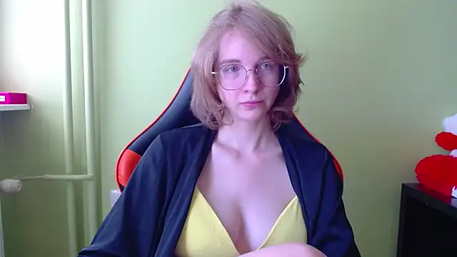 juicyPenny online show from 05-19-26, 09:16