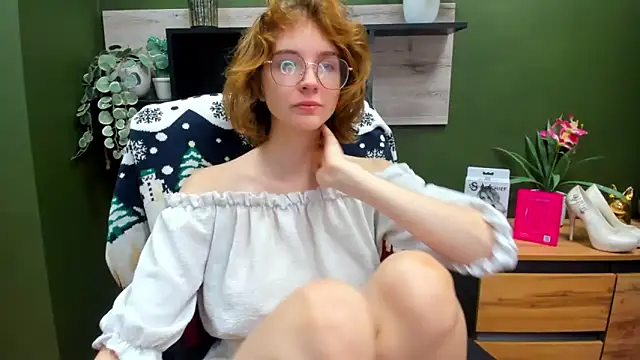 juicyPenny online show from 10-27-25, 07:31