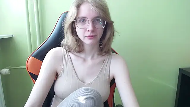 juicyPenny online show from 03-04-26, 07:27