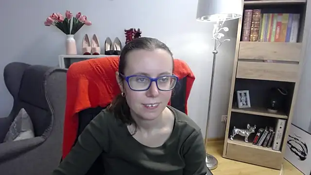 sweetxLizzy online show from 11-25-25, 05:41