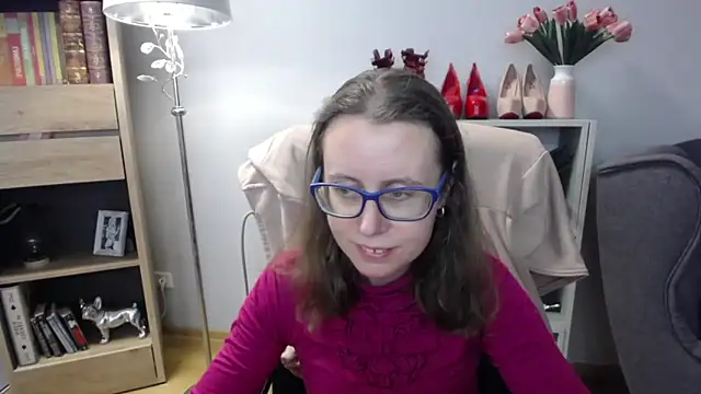 sweetxLizzy online show from 12-19-25, 05:21