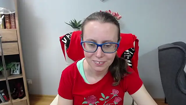 sweetxLizzy online show from 05-05-26, 06:16