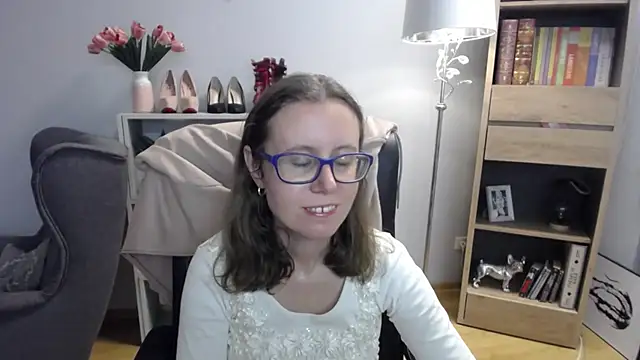 sweetxLizzy online show from 11-19-25, 05:29