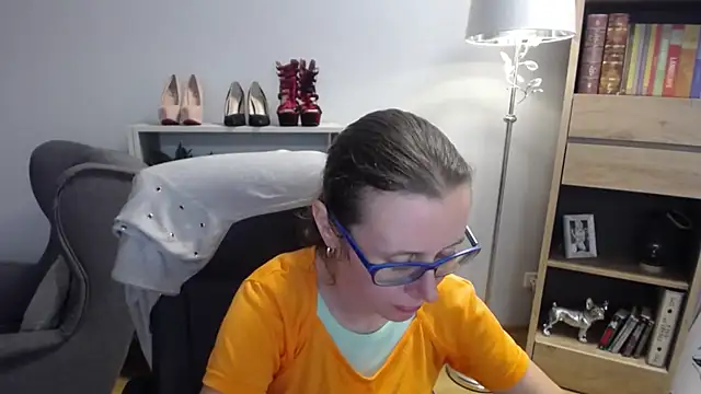 sweetxLizzy online show from 09-19-25, 04:38