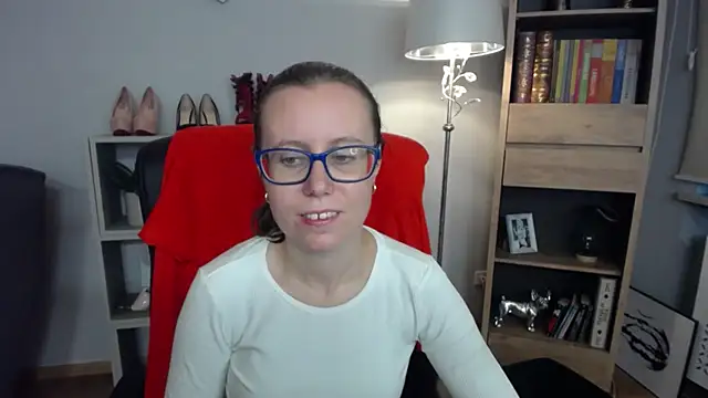 sweetxLizzy online show from 10-30-25, 05:39