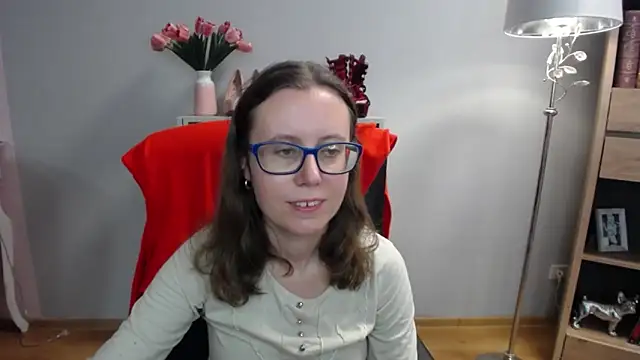 sweetxLizzy online show from 12-15-25, 05:24