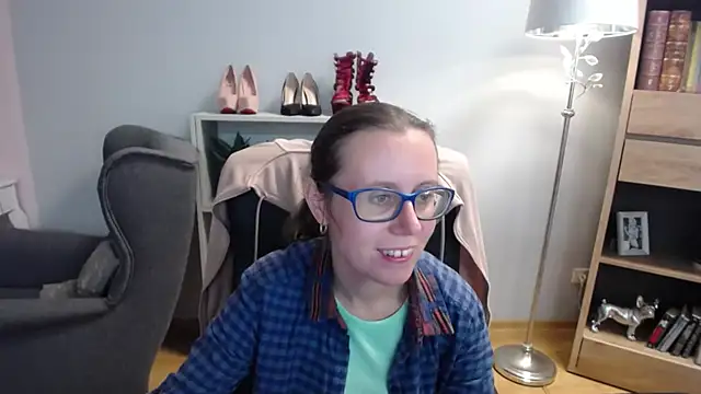 sweetxLizzy online show from 09-26-25, 04:41