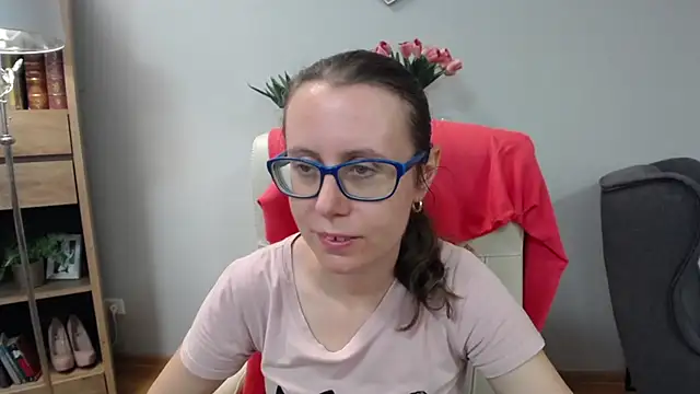 sweetxLizzy online show from 05-07-26, 04:28