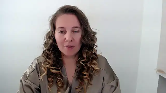 Darklure  online show from 10-04-25, 04:41