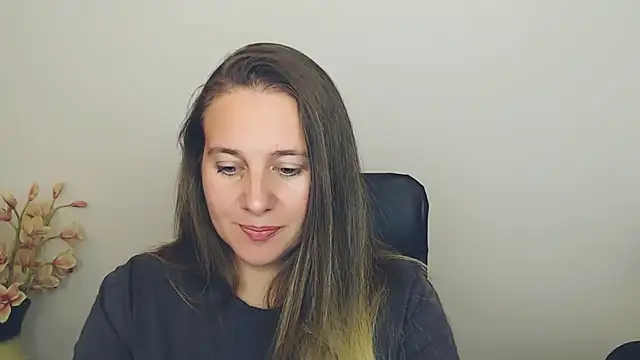 Darklure  online show from 09-27-25, 06:14