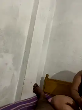 Snapshot of Slllll_Couple00 chatting on 10-08-25, 02:51 Slllll Couple00 online show from 10-08-25, 02:51