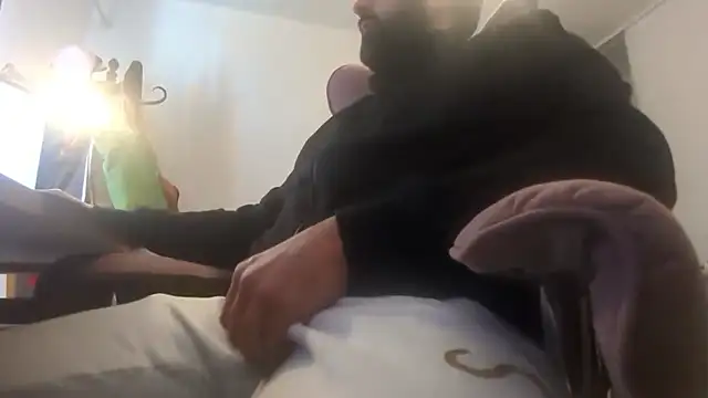 Jonpol74  online show from 10-22-25, 11:31