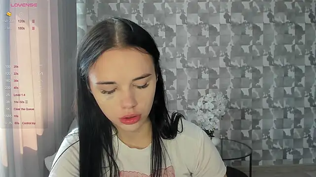 Snapshot of Kseni_a chatting on 06-30-26, 07:08 Kseni a online show from 06-30-26, 07:08