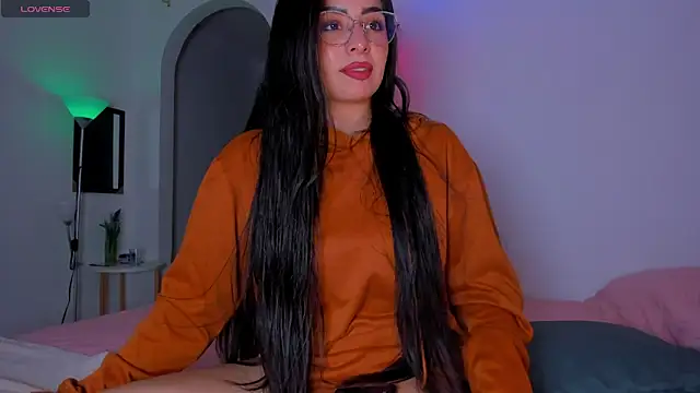 Snapshot of latingabby chatting on 10-15-25, 09:34 latingabby online show from 10-15-25, 09:34