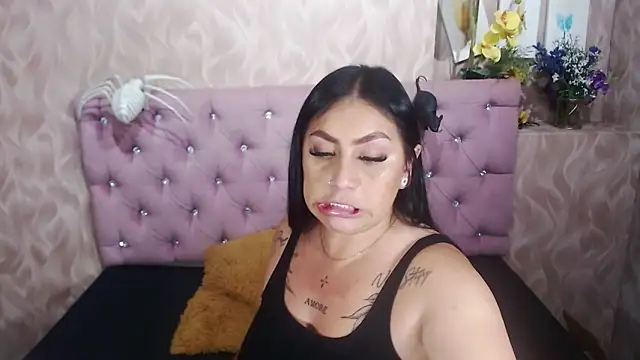 Naomi Braunx online show from 10-31-25, 12:51