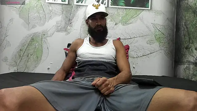 Snapshot of Damian_Shakur chatting on 05-11-26, 02:07 Damian Shakur online show from 05-11-26, 02:07