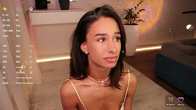 Katherinepinke online show from 04-15-26, 07:58
