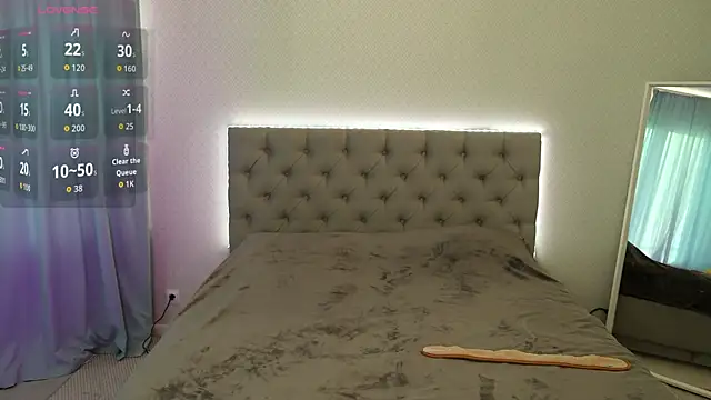 Katherinepinke online show from 11-07-25, 12:21