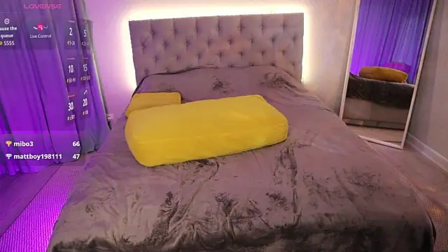 Katherinepinke online show from 11-06-25, 01:59