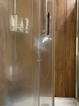 Snapshot of Czarnoksieznik chatting on 03-25-26, 05:45 Czarnoksieznik online show from 03-25-26, 05:45