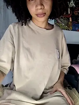 Snapshot of bettyboo2801 chatting on 03-15-26, 03:57 bettyboo2801 online show from 03-15-26, 03:57