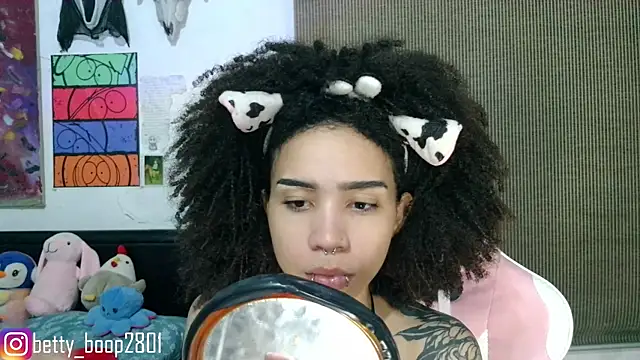 bettyboo2801 online show from 05-03-26, 04:39