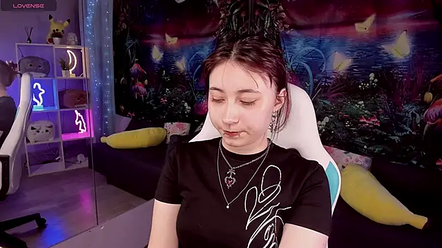 ClaraParks online show from 03-29-26, 07:48