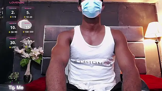 Snapshot of blackbignude chatting on 09-30-25, 01:44 blackbignude online show from 09-30-25, 01:44