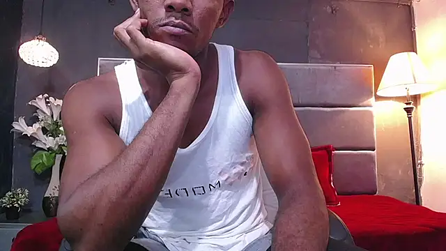 Snapshot of blackbignude chatting on 10-05-25, 01:18 blackbignude online show from 10-05-25, 01:18