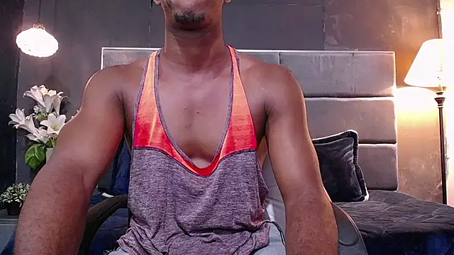 Snapshot of blackbignude chatting on 10-19-25, 01:30 blackbignude online show from 10-19-25, 01:30