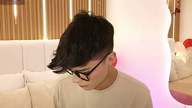 Dulcey  online show from 02-14-26, 04:02