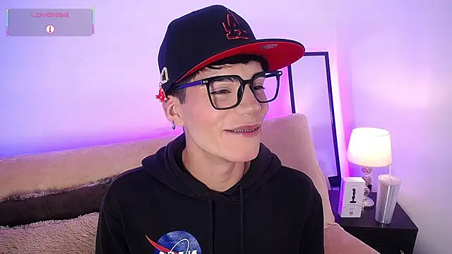 Dulcey  online show from 01-07-26, 04:28