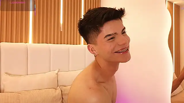 Dulcey  online show from 04-14-26, 10:26