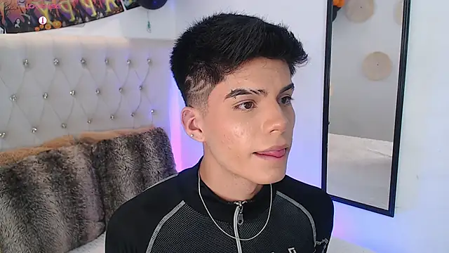 Dulcey  online show from 10-12-25, 04:03