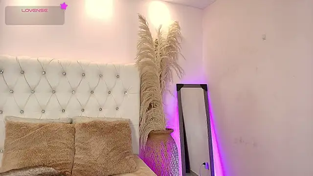 Dulcey  online show from 11-05-25, 09:34