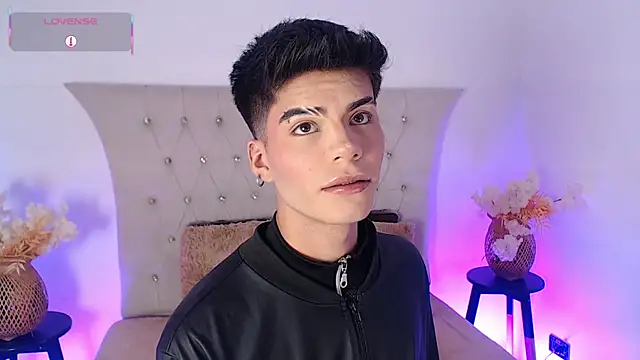 Dulcey  online show from 01-13-26, 05:11