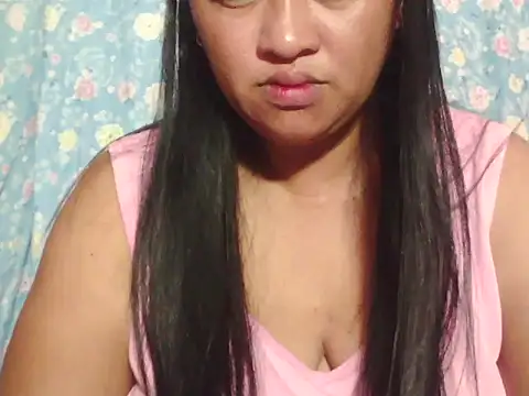 hotolivia34 online show from 11-16-25, 12:15