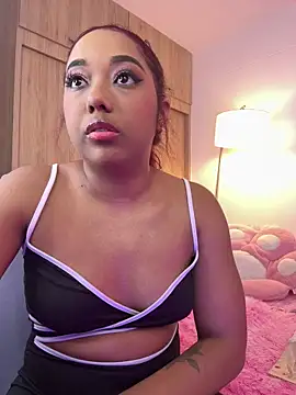  Zahara  online show from 12-20-25, 11:07