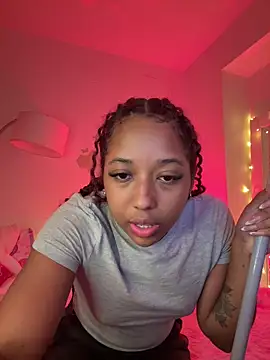 Snapshot of _Zahara_ chatting on 06-01-26, 11:04 Zahara online show from 06-01-26, 11:04