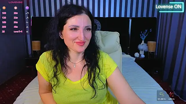 MissRossi online show from 11-26-25, 07:47