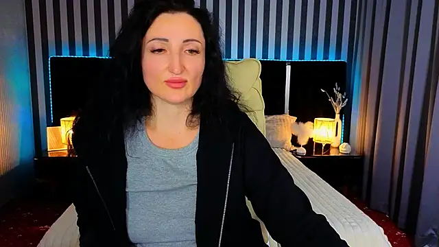 MissRossi online show from 10-11-25, 06:53