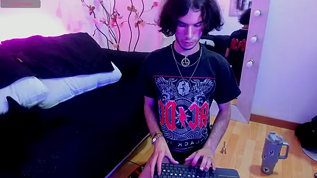 Snapshot of danny_rios20 chatting on 04-01-26, 01:52 danny rios20 online show from 04-01-26, 01:52