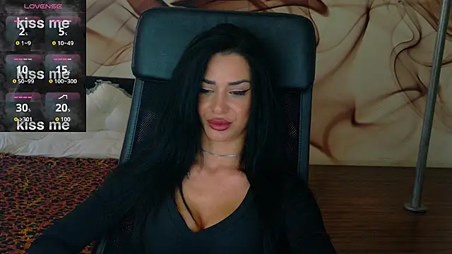 NaomiScarlet online show from 10-30-25, 10:24