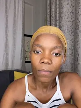 prettydollyy online show from 03-25-26, 08:19