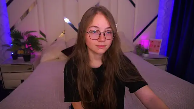 ArrinaWairr online show from 11-03-25, 08:40