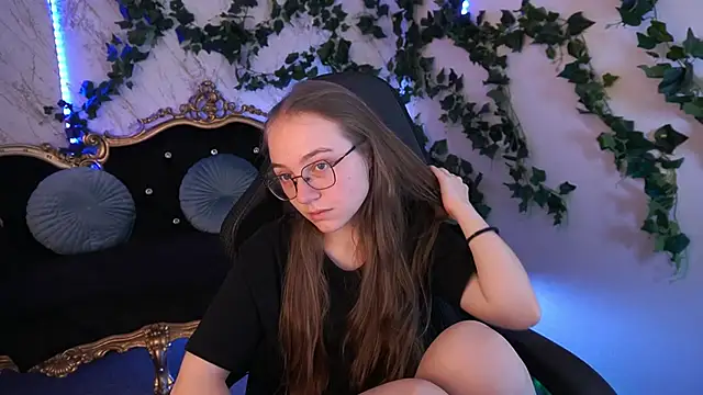 ArrinaWairr online show from 10-06-25, 07:42