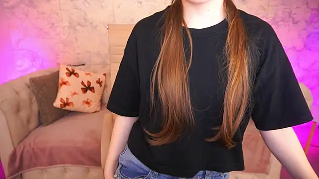 ArrinaWairr online show from 05-22-26, 07:17
