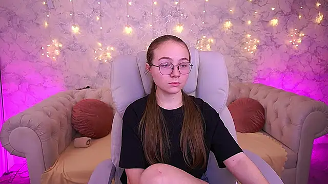 ArrinaWairr online show from 02-24-26, 08:59