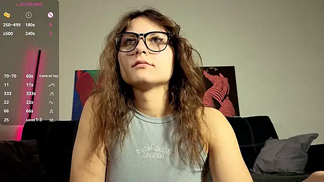 TrixiBell online show from 10-03-25, 04:14