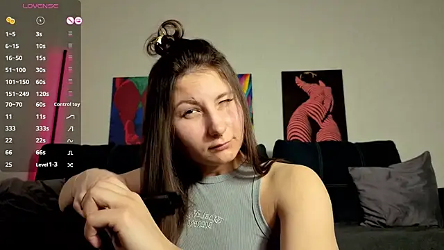 TrixiBell online show from 03-10-26, 04:27